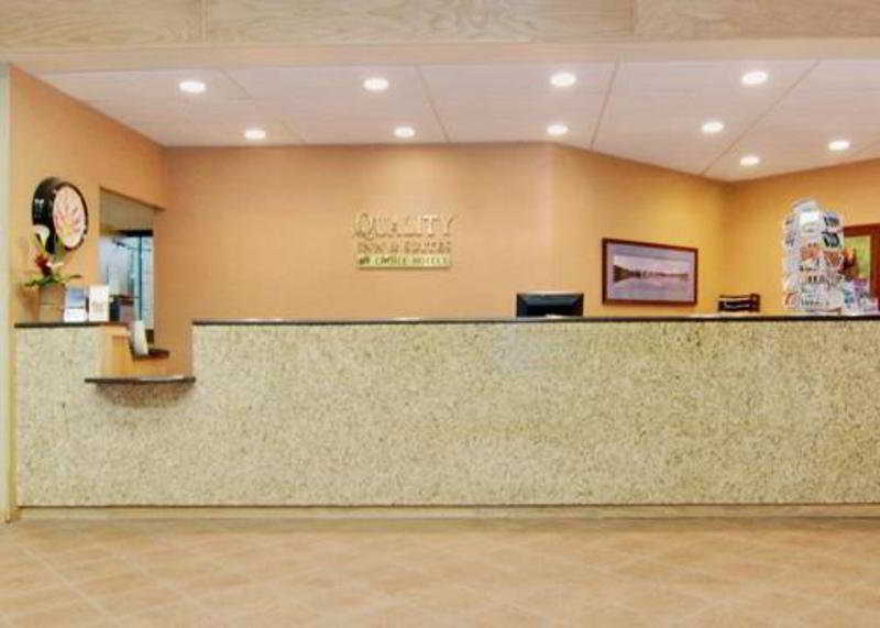 Quality Inn Airport Anchorage Exterior photo